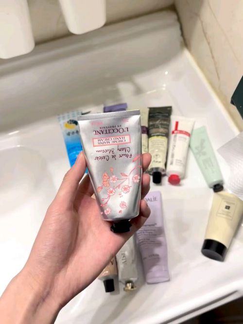 一名分享精致女孩最爱的五款护手霜凯发k8国际厅登录护手霜推荐第(图3)