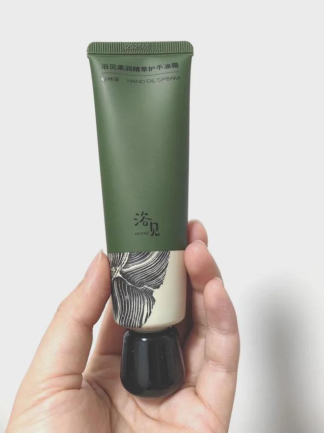 扁的护手霜好看好用好闻又便宜凯发入口说真话 那些年被挤(图11)