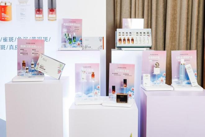 长塑时光祛斑新品上市 引领祛斑新趋势k8凯发全站耀白无瑕 耀起新章丨痘院(图5)
